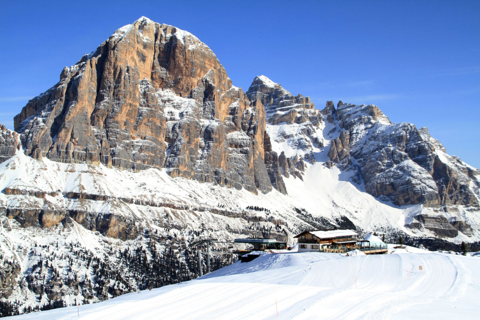 Cortina Italy Skiing TheLuxuryVacationGuide
