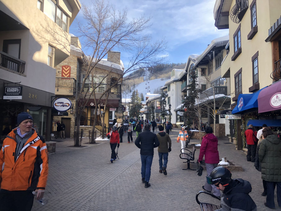 Vails best après ski and Happy Hour bars and dining deals