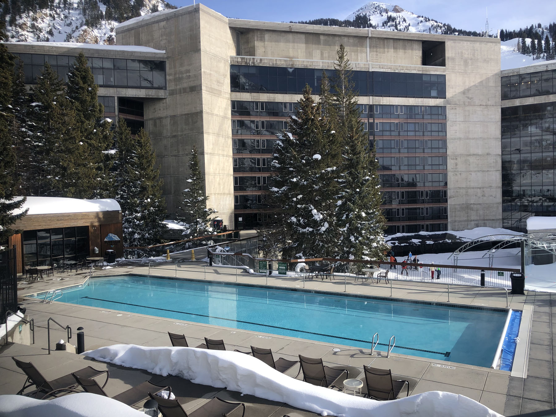 Cliff Lodge at Snowbird | TheLuxuryVacationGuide