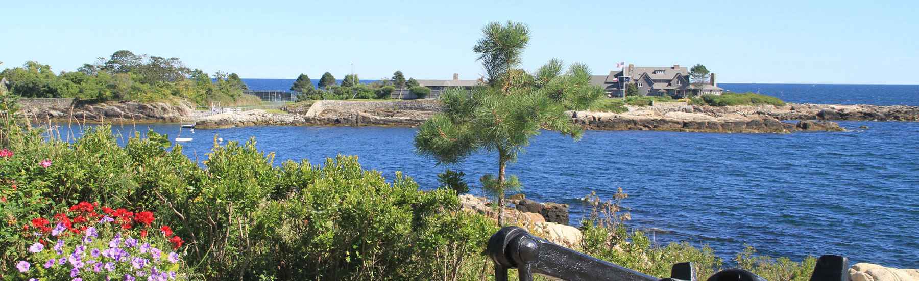 kennebunkportmainewalkerspointheader TheLuxuryVacationGuide